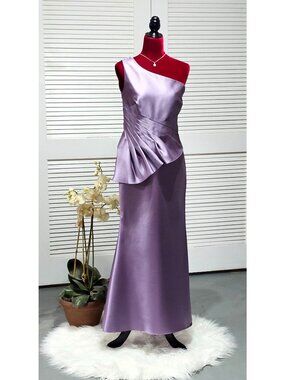 Badgley Mischka Women's Lilac One-Shoulder Peplum Gown Size 6 258